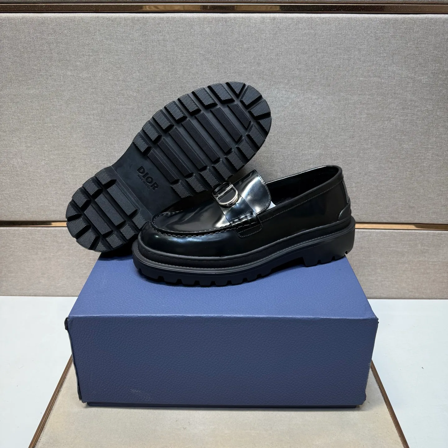 ⬛️Men's shoes 💰p442 [Dior~] Men's casual shoes 2025z cabinet sales simultaneously 🔶Size: 39-44 #️⃣ 🔷2 colors🔜The upper is made of multi-material splicing➕Genuine leather lining, comfortable and breathable, sole: original comfortable and wear-resistant outsole, ⚠️Real shot📱Photographed🎬The real thing is better📢📢📢